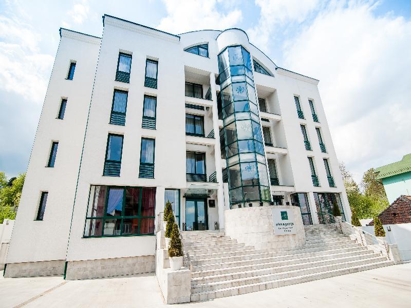 Alex&George Boutique Hotel Cluj-Napoca Exterior foto